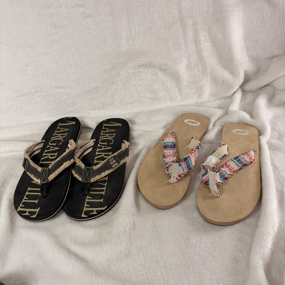 Lot of 2 Womens Flip Flops Size 7 Sanuk Fraidy Cat ST & Margaritaville Sandals